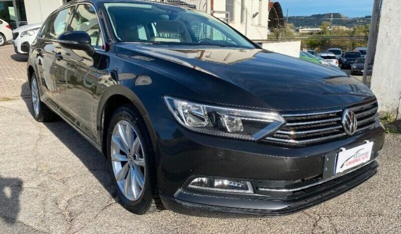 Volkswagen Passat Variant 2.0 TDI DSG Business BlueMotion Tech pieno