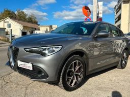 Alfa Romeo Stelvio 2.2 Turbodiesel 210 CV AT8 Q4 Executive